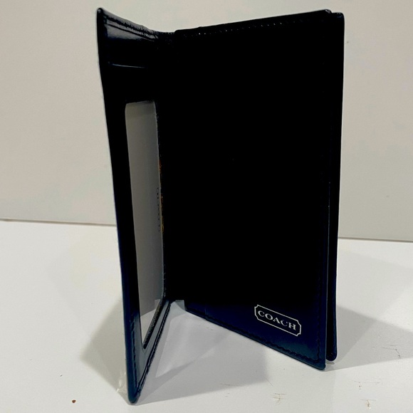 Coach -new-Black Genuine Leather Card Holder - Picture 1 of 8